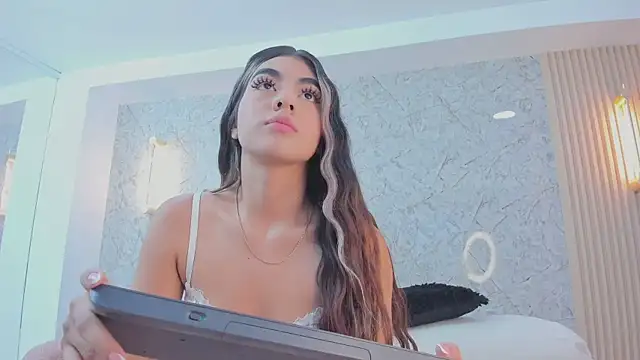 Antonella west online show from 09/10/25, 09:59