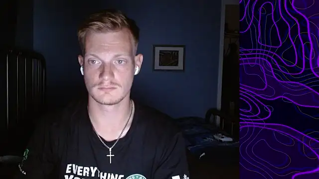 Snapshot of lustylyndon chatting on 09/19/25, 05:09 lustylyndon online show from 09/19/25, 05:09