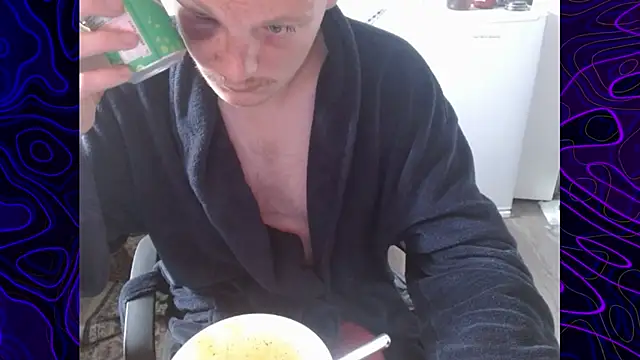 Snapshot of lustylyndon chatting on 09/24/25, 06:11 lustylyndon online show from 09/24/25, 06:11