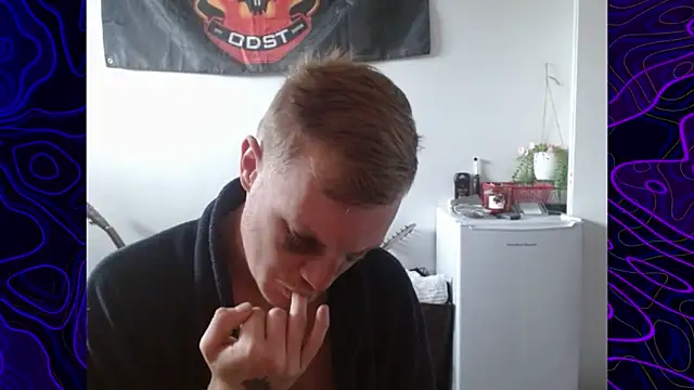 Snapshot of lustylyndon chatting on 09/28/25, 05:40 lustylyndon online show from 09/28/25, 05:40