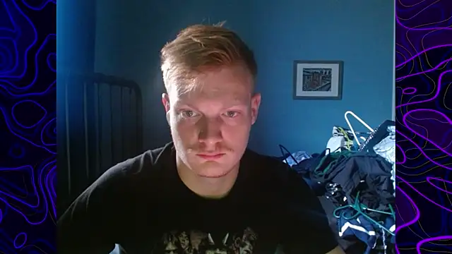 Snapshot of lustylyndon chatting on 11/19/25, 04:18 lustylyndon online show from 11/19/25, 04:18