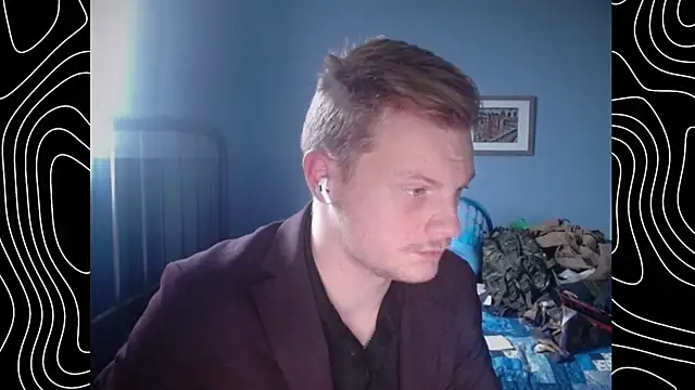 Snapshot of lustylyndon chatting on 12/01/25, 05:18 lustylyndon online show from 12/01/25, 05:18