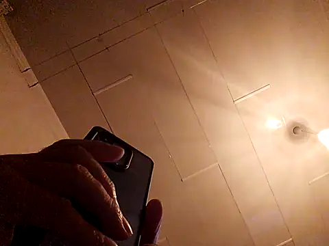 Vince072 online show from 10/28/25, 04:42