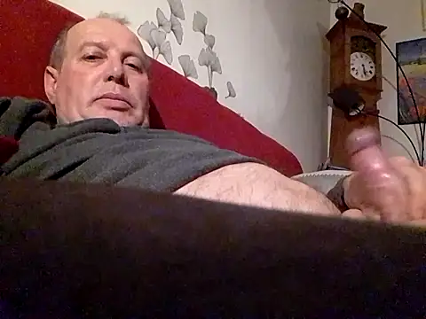 Vince072 online show from 02/02/26, 09:24