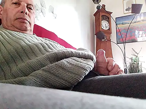 Vince072 online show from 03/30/26, 11:22