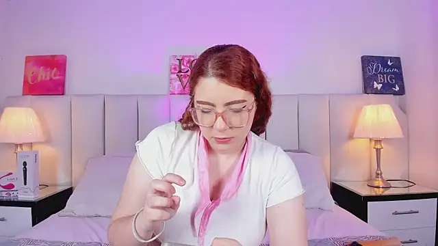 lizy portman online show from 10/06/25, 07:44