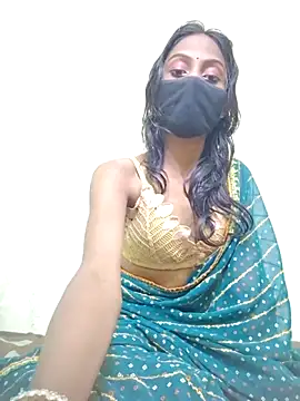 Snapshot of Riya_R24 chatting on 11/08/25, 09:09 Riya R24 online show from 11/08/25, 09:09