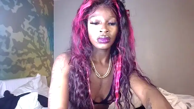 lovergirll555 online show from 05/13/26, 02:25