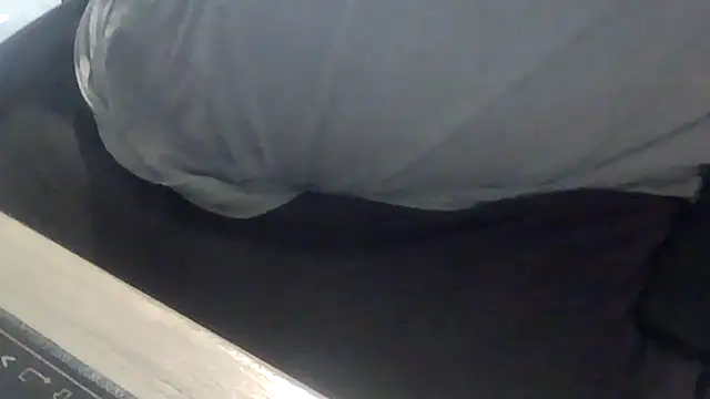 latexsub75 online show from 12/16/25, 10:37