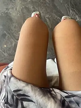 xiaoyuan01 online show from 09/14/25, 01:38