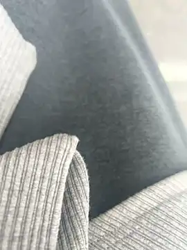 xiaoyuan01 online show from 09/26/25, 01:53