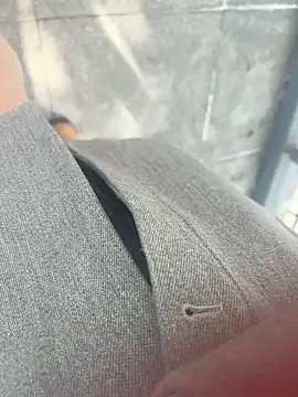 xiaoyuan01 online show from 11/25/25, 02:11