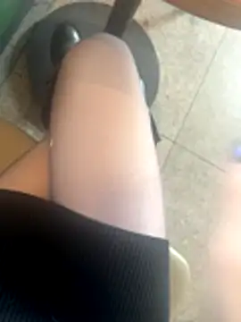 xiaoyuan01 online show from 12/15/25, 02:05