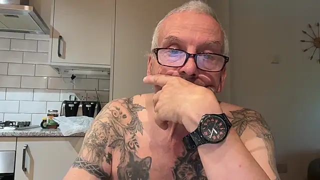 poggles online show from 09/19/25, 07:54