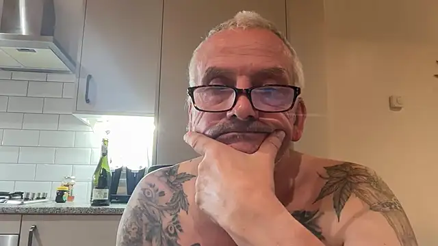 poggles online show from 09/20/25, 09:05