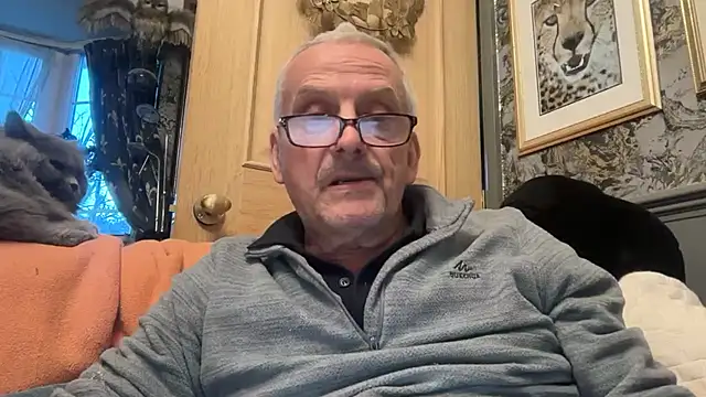 poggles online show from 12/02/25, 04:02