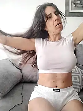 agustinalatina online show from 02/05/26, 11:37