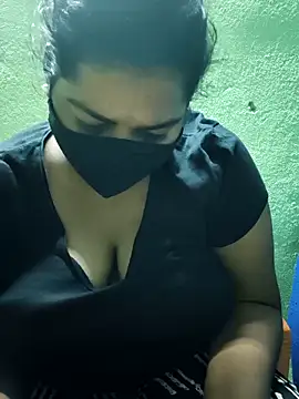 Liyaa 24 online show from 02/02/26, 08:51