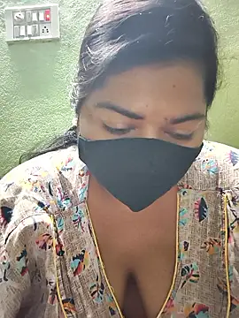 Liyaa 24 online show from 02/09/26, 04:33