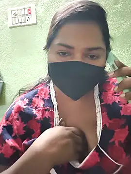 Liyaa 24 online show from 02/16/26, 11:06