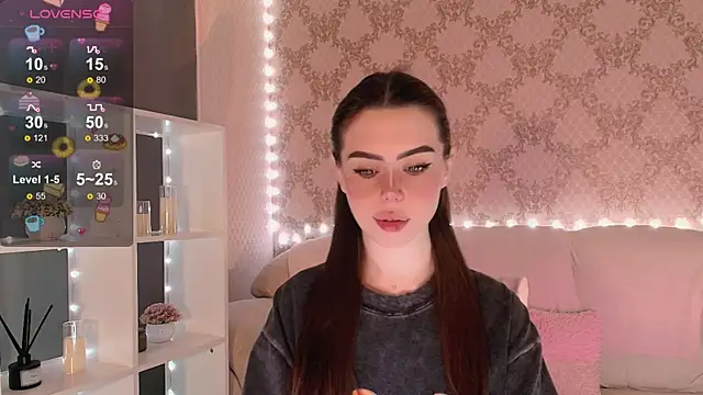 HolyMiax online show from 11/28/25, 03:31