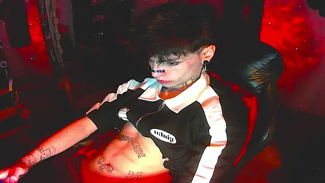 Snapshot of prince_x_dark chatting on 11/26/25, 08:15 prince x dark online show from 11/26/25, 08:15