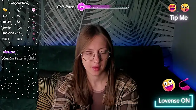 Snapshot of ChristyCrayme chatting on 06/12/26, 10:19 ChristyCrayme online show from 06/12/26, 10:19