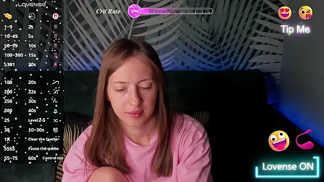 Snapshot of ChristyCrayme chatting on 06/27/26, 10:15 ChristyCrayme online show from 06/27/26, 10:15