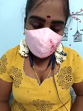 Snapshot of Tamil_riyalini12 chatting on 10/04/25, 06:06 Tamil riyalini12 online show from 10/04/25, 06:06