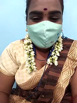 Snapshot of Tamil_riyalini12 chatting on 10/12/25, 07:18 Tamil riyalini12 online show from 10/12/25, 07:18