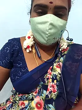 Snapshot of Tamil_riyalini12 chatting on 10/24/25, 07:27 Tamil riyalini12 online show from 10/24/25, 07:27