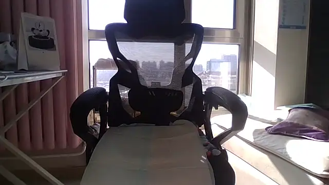 Snapshot of Hui521 chatting on 11/27/25, 02:35 Hui521 online show from 11/27/25, 02:35