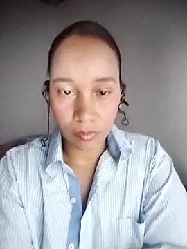 Snapshot of EbonyHorrny chatting on 10/16/25, 03:29 EbonyHorrny online show from 10/16/25, 03:29