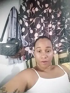 Snapshot of EbonyHorrny chatting on 11/07/25, 03:01 EbonyHorrny online show from 11/07/25, 03:01