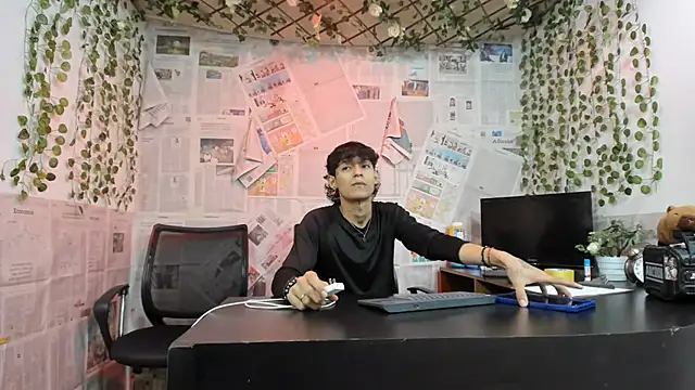 Snapshot of Bastian_boyshot77 chatting on 06/30/26, 01:12 Bastian boyshot77 online show from 06/30/26, 01:12