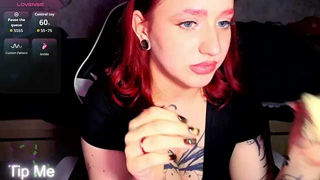 Snapshot of Mini_Lady1 chatting on 07/11/26, 07:49 Mini Lady1 online show from 07/11/26, 07:49
