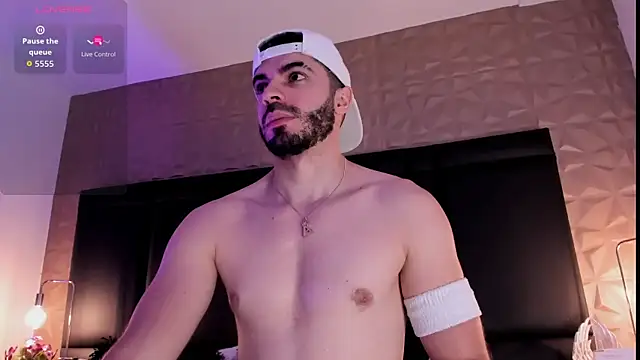 AxelThompson  online show from 09/27/25, 11:26