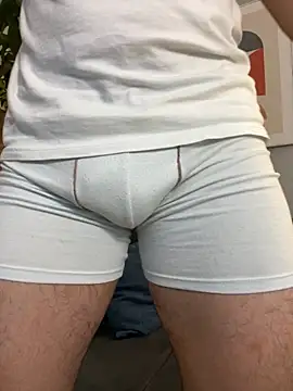 AxelThompson  online show from 11/30/25, 11:47