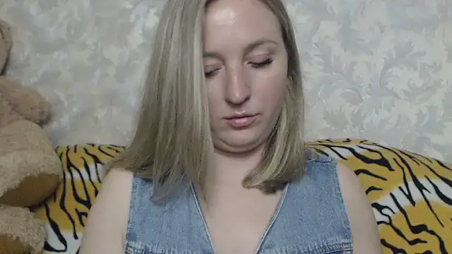 hotsteacher online show from 06/25/26, 09:30