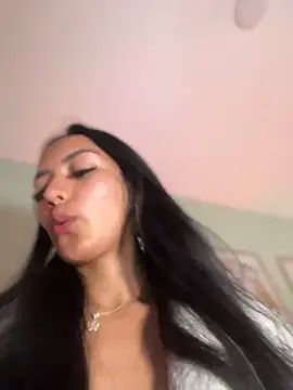 im-isabella online show from 04/30/26, 04:57