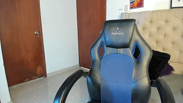 VeronicaBrun online show from 09/25/25, 08:12