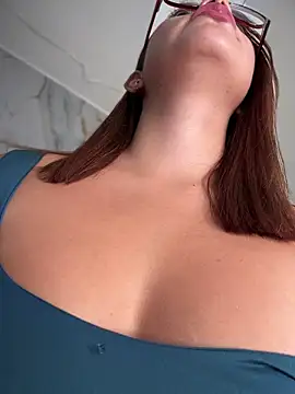 sara calderon online show from 04/19/26, 01:43