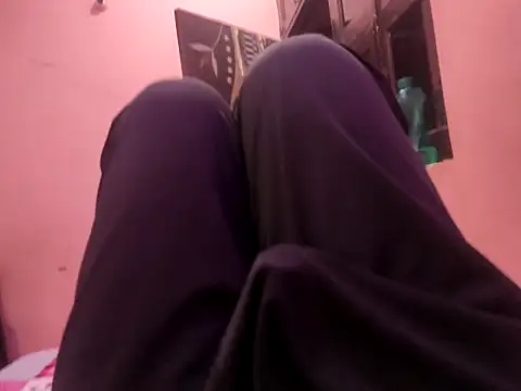 Snapshot of Maskiman7 chatting on 09/12/25, 09:37 Maskiman7 online show from 09/12/25, 09:37