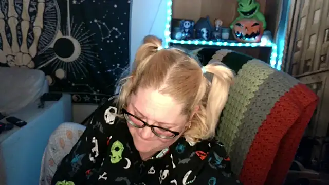 Kinky Witch online show from 04/25/26, 12:41
