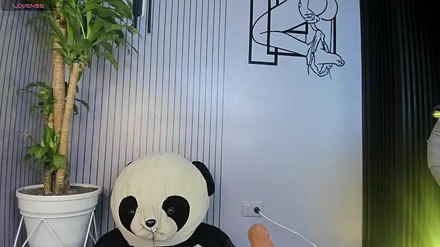 Im perla  online show from 10/29/25, 06:20