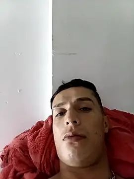 Snapshot of lacone1028 chatting on 11/16/25, 10:21 lacone1028 online show from 11/16/25, 10:21