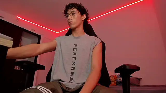 velvet skyn online show from 10/08/25, 04:10