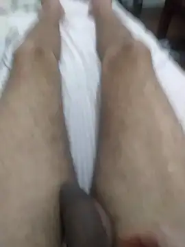 GuilhermeYuree online show from 09/24/25, 07:12