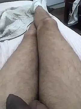 GuilhermeYuree online show from 09/26/25, 09:13