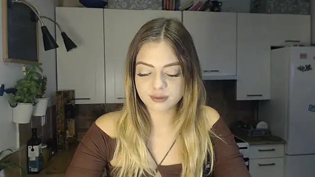 BuffyxLUST online show from 10/28/25, 07:45